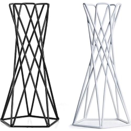 Nordic Style Air Plant Holder Metal Flower Pot Stand Geometric Iron Tillandsia Holder Table Home Garden Ornaments
