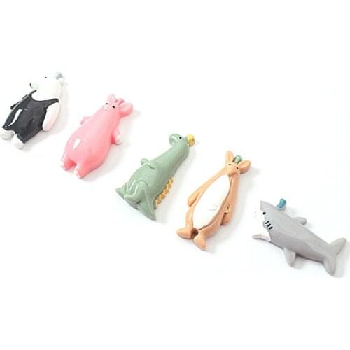 Cartoon Animal Refrigerator Paste Cute Imitation Pig Bear Color Painting Resin Magnetic Refrigerator Flower Decoration