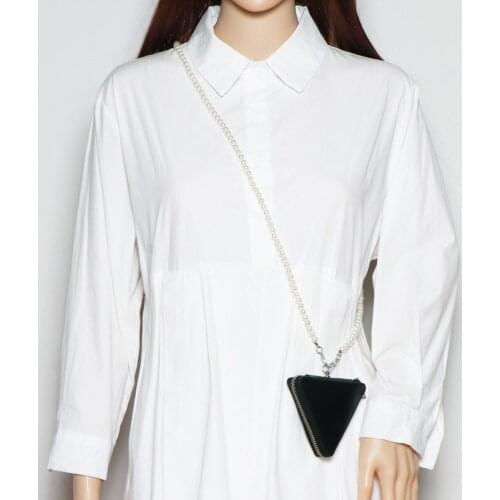 DAEYOTEN 2021 Summer New Soft Leather Triangle Bag Pearl Chain Designer Purse Women Mini Cute Shoulder Bag Ladies Wallet ZM1117