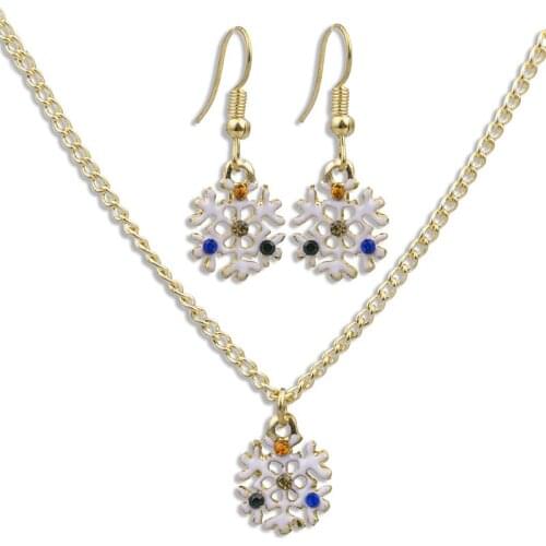 Fashion Christmas Necklace Enamel Jewelry Snowflake Deer Tree Santa Claus Pendant Necklace Gift Xmas