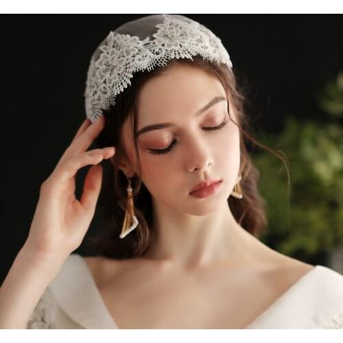 Elegant Thickened Mesh Lace Appliqued Edge Beading Bridal Cap Hat Headdress for Wedding Travel Studio Photo Perform Props V646