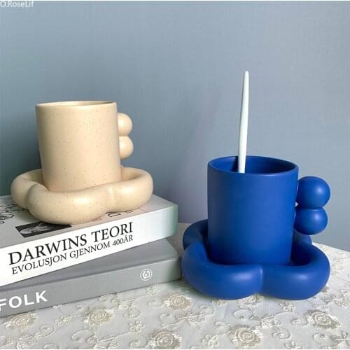 Modern Spotted Cloud Ceramic Coffee Cup with Saucer Home Breakfast Dessert Milk Coffee Cup Cute Mug Round Handle Home Decoration