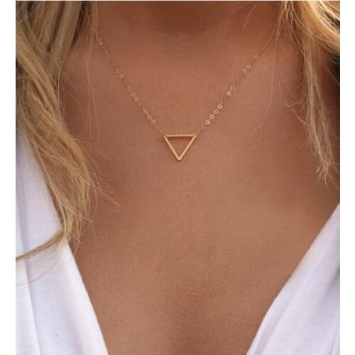 N137 2018 fashion foreign trade jewelry simple metal hollow geometric triangle short clavicle necklace Female charm Jewelry