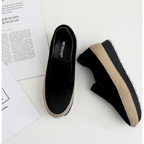 MUMANI Footwear