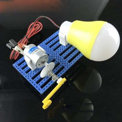Hand-cranked generator model DIY, small technology production, scientific experiment, hand-made small hand-cranked generator
