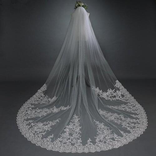 2019 Fashion Bridal Veils 3M White Ivory Cathedral Length Wedding Veils One Layer Lace Bridal Accessories Veil with Comb