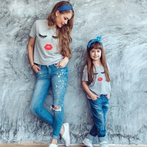 Summer Casual Mom And Daughter T-shirts Cartoon Kiss Printed Family Matching Clothes Cute Lovely Mommy And Me Top T-shirts