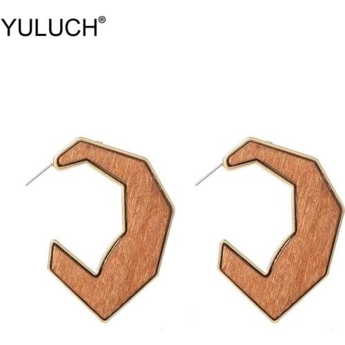 YULUCH Ethnic African Indian Women Golden Metal Zinc Alloy Setting Brown Triangle Wooden Geometric Stud Earrings Fashion Jewelry