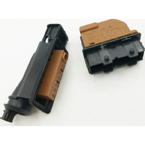 Car Door wire harness plug for Audi A7 A8 Q5 OEM NO 8R 0 972 701 8R 0 972 702