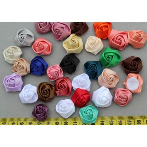 200pcs rolled Satin Ribbon handmade Fabric Rosette Rose Flowers in mixed colors 20-25mm