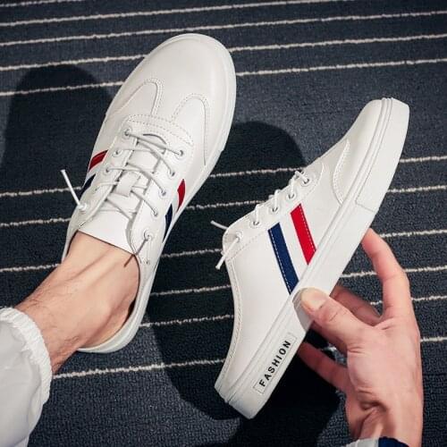 New Summer Mens Flat Slippers Breathable Without Heel Men Outdoors Slippers Korean Trend Wild Casual