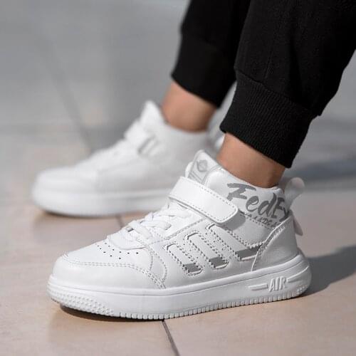 Original Kids Sneakers Boys Sports Shoes for Girls Casual Shoes Children White Shoes Soft Sole Kids Baaketball Shoes 2021 Autumn