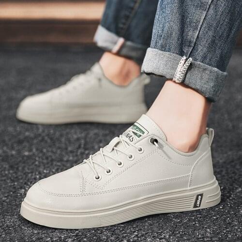 YXHK Footwear