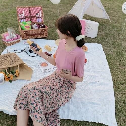 Matching Set of 2021 Summer New French Solid Color T-shirt + Two-piece Oil Painting Floral Skirt