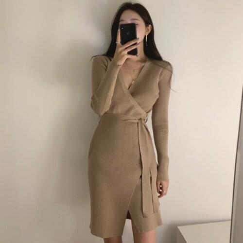 Red Black V Neck Belt Knitwear Casual Korean Mini Dress Warm Solid Winter Sweater Dress Women Autumn 2021 Thick Knitted Woman