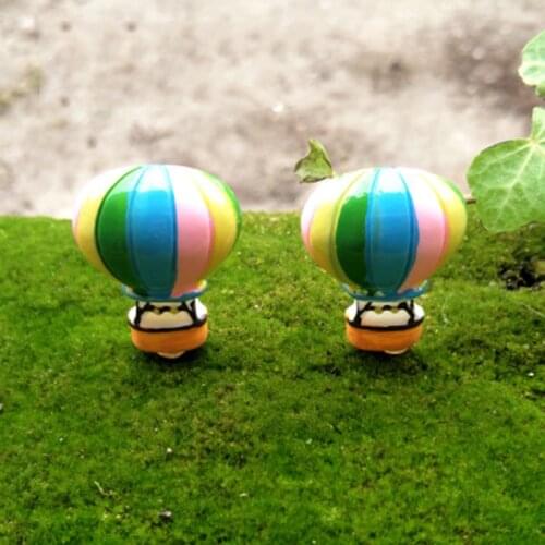 ZOCDOU 1 Piece Fire Hot Air Balloon Fly Sky Travel Dream Small Statue Figurine Figure Ornament Miniatures DIY Home Desk Decor