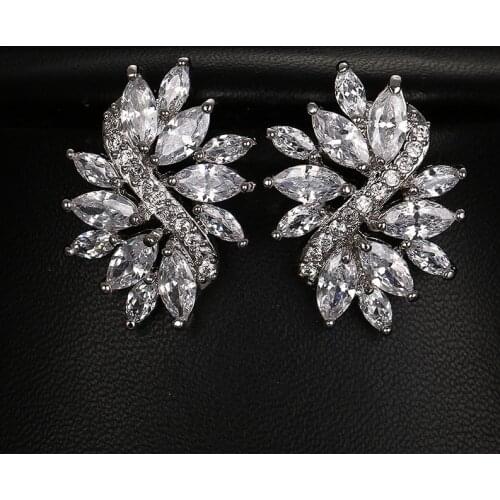 Bettyue Fashion Charm Wholesale AAA Cubic Zircon Silver Plated Symmetric Shape Jewelry Earrings For Woman Exquisite Wedding Gift