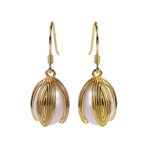 S925 sterling silver gold plated natural fresh water pearl earrings personality plum blossom ladies ear hook eardrop earring