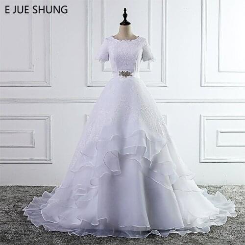 E JUE SHUNG White Organza Lace Appliques Tiered Wedding Dresses Crystal Sashes Short Sleeves Ball Gown Muslim Bridal Dresses