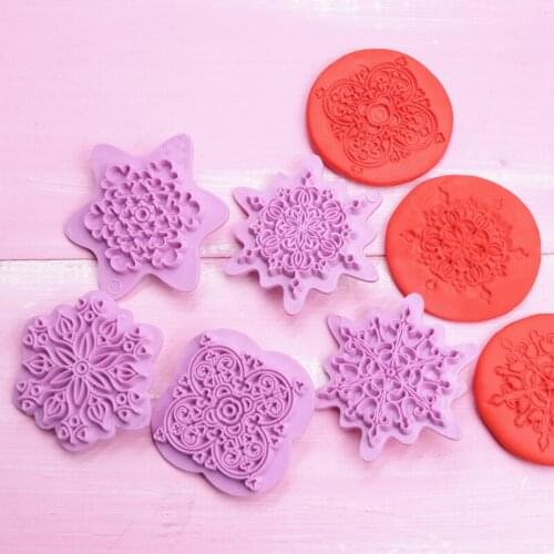 5PCS Lace Pattern Biscuit Embossing Mold Snowflake Fondant Cake Mold DIY Cookie Cutter West Point Decoration Baking Tools