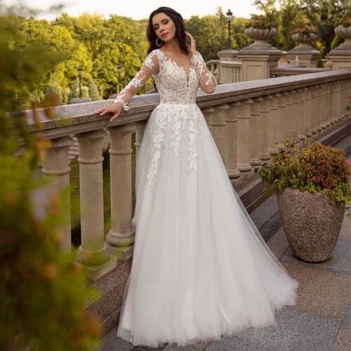 Scoop Long Sleeve Appliques Lace A-Line Buttons Tulle Wedding Dress 2021 Vestido De Noiva Bridal Gown
