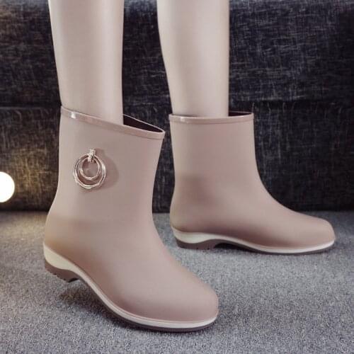 2021 New Short Women Rubber Boots Ankle Rain Boots Fall Autumn Rain Day Waterproof Woman Rain Shoes Wading Fishing galoshes