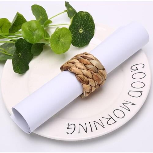 1pcs Natural Material Straw Husk Napkin Ring Water Hyacinth Grass Napkin Buckles