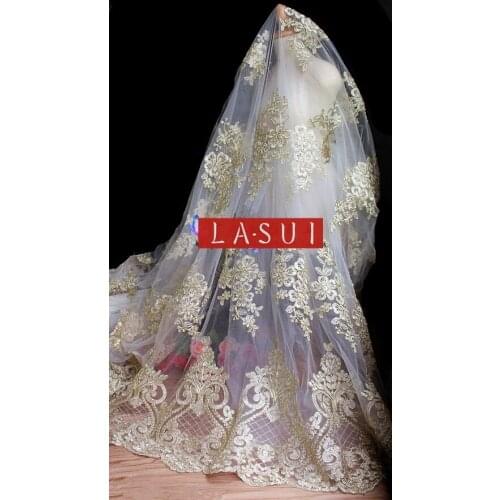 LASUI Light golden car lace full of embroidery fabrics wedding accessories lace Gold thread flowers Retro dress lacework
