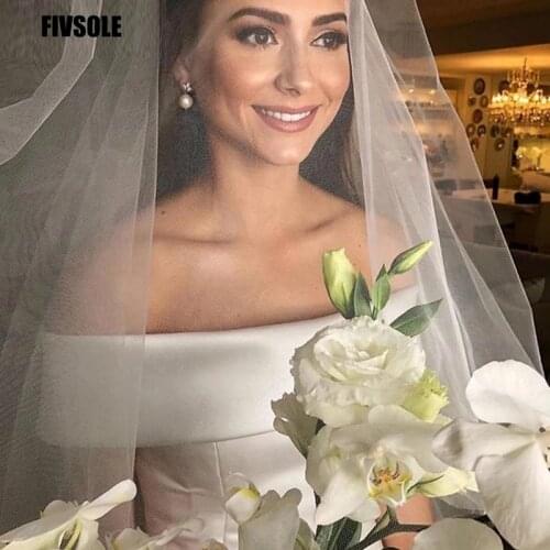 Fivsole Boat Neck Off The Shoulder A-Line Wedding Dresses 2021 Covered Button Back Sash Satin Bride Gowns Formal Robe De Mariée