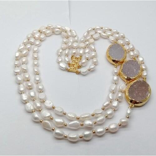 YYGEM 3 Strands Cultured White Baroque Freshwater Pearl Oval Quartz Druzy Necklace20"