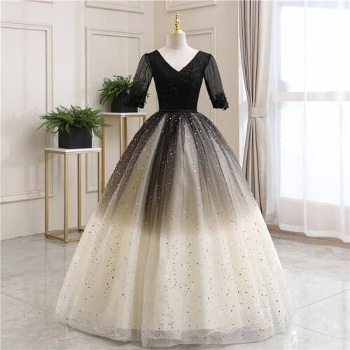 Quinceanera Dresses 2020 New Short Sleeve Elegant V-neck Party Prom Ball Gown Vintage Lace Vestidos Robe De Bal Customize