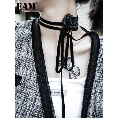 [EAM] Women Black Flower Shaped Velvet Long Necklace New Temperament Fashion Tide All-match Spring Autumn 2021 1DE1140