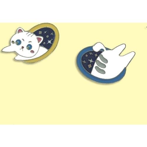 Crossing Space Cat Enamel Pin Yellow Blue Hole Badge Brooch Backpack Clothes Lapel Cute Animal Jewelry Gift for Friends