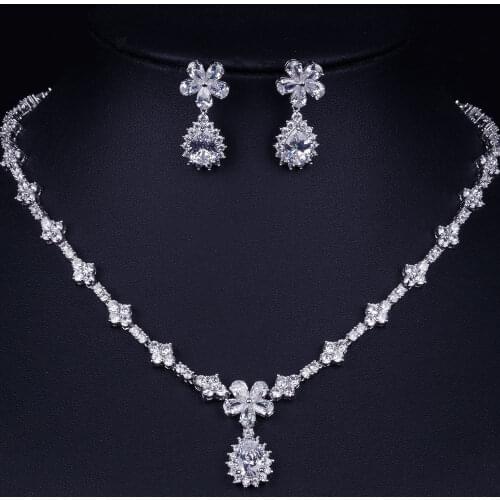 Yang Zhu Wei Ting Jewelry Sets