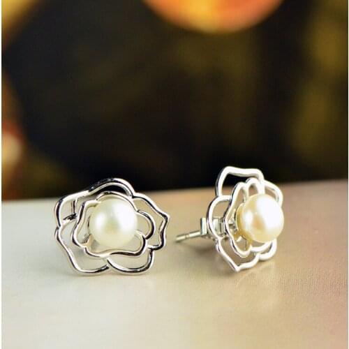 Korea Simple Fashion Flowers, Pearl Ear Fines, Ladies S925 Silver Personality Rose Silver Jewelry Earrings Wholesale
