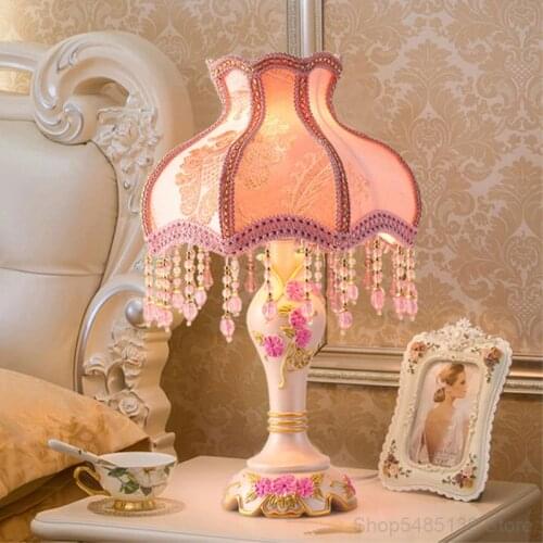 European Style Pink Resin Table Lamp Bedroom Bedside Lamp LED Indoor Lighting Fixture Living Room Study Home Decoration Lighting