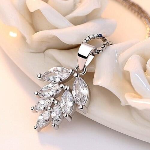 5936 925 sterling silver fashion shiny crystal Ice leaves ladies`pendant necklaces women short box chains jewelry drop shipping