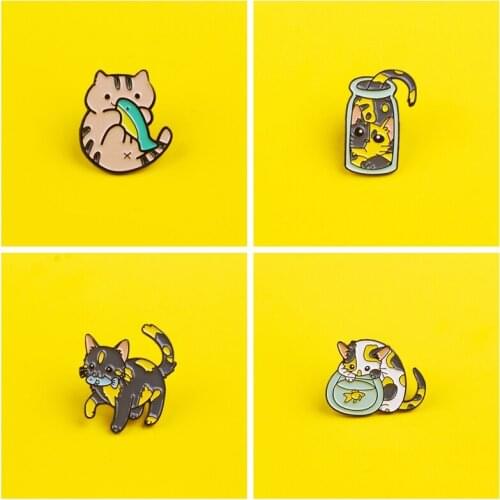 Cartoons Cat/Fish Metal Brooch Cute Accessories Clothes Lapel Pin Icon Brooch Badge Metal Pin For Clothes Enamel Gift Decoration