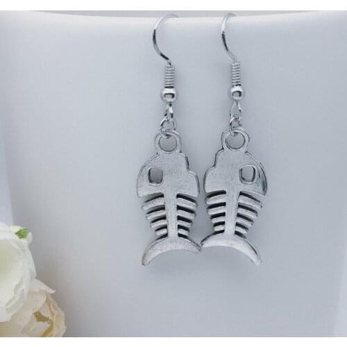 2018 / Europe and the United States hot models fish skeleton earrings, tool earrings long paragraph wild earrings