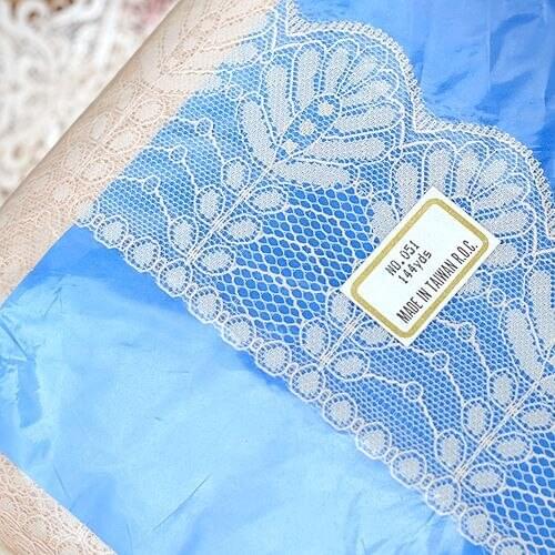 Hot sale Lace accessories Taiwan skin supple court embroidery lace 7.2 cm wide d7201
