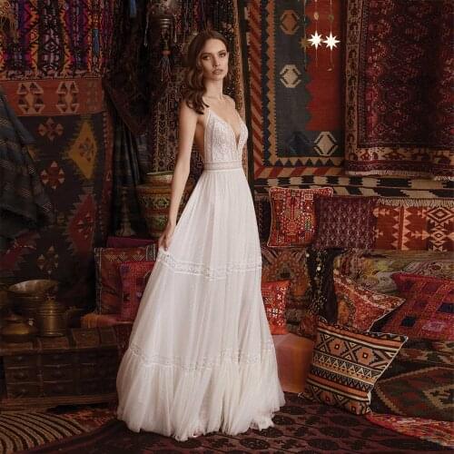 Delicate Lace Bohemian Wedding Dresses Beaded Spaghetti Straps V Neck Polka Dot Sexy Bridal Gowns Backless Bride Dress Boho 2021