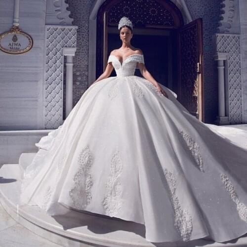 Luxury Ball Gown 2020 Ruffles Wedding Dresses Off The Shoulder Beaded Lace Appliqued Princess Garden Civil Bridal Wedding Gowns