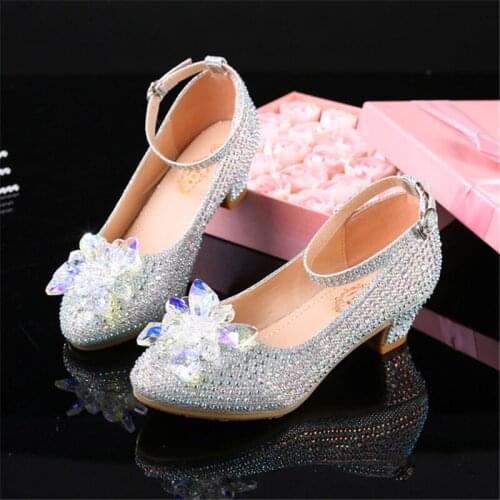 Children girls crystal shoes 2019 new Korean version of the kids banquet performance dance princess bright diamond single shoes
