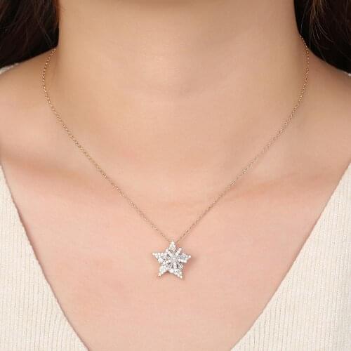 Women Fashion Necklace Exquisite snowflower Design Zircon Pendant Necklace Trendy Women Jewelry Party Anniversary Birthday Gift