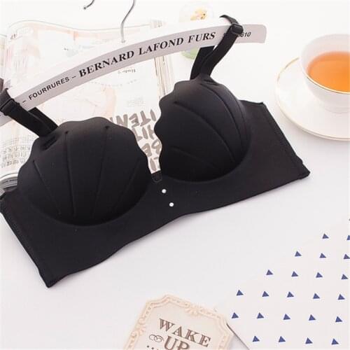 Ladies' small fresh no steel ring girl one-piece shell massage bra comfortable and seamless gather bra simple natural bra FP022