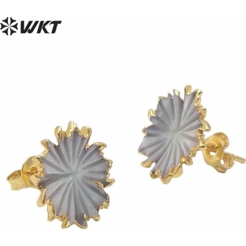 MPE041 Jewelry Shell Earrings Girl Gift Elegant Small Size Earrings Stud Flower Shape Shell Earrings Push-back Type