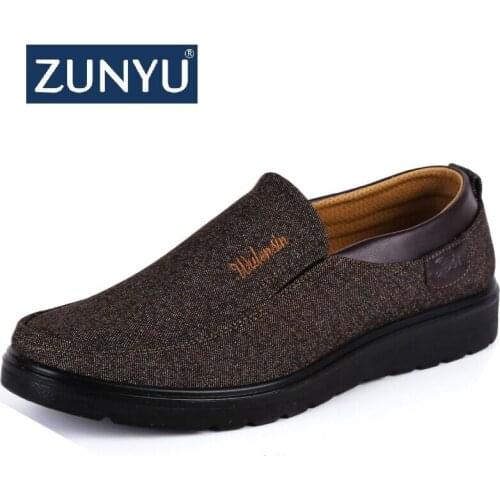 ZUNYU New Wholesale New Canvas Shoes Mens Round Head Flat and Solid Color Mens Cloth Mens Shoes Men Size 38-48