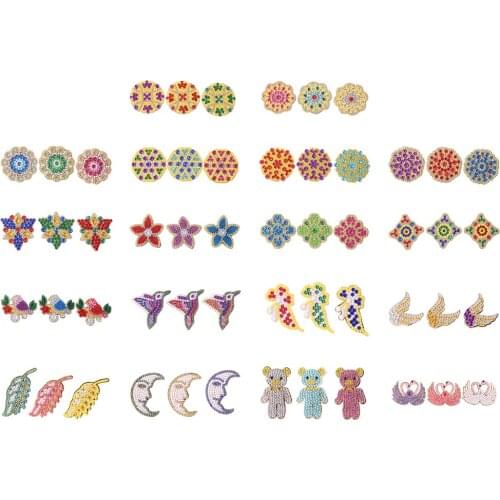 3Pcs DIY Diamond Brooch 5D Mosaic Drilling Painting Kit Resin Pin Buckle Christmas Gift for Women Girl Jewelry Embroidery Craft