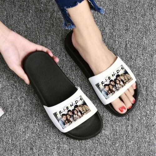 2021 Women Slippers shoes Friends Tv Show Summer Beach Slide shoes for Woman Ladies Sandals Leisure Indoor Bathroom female Shoes