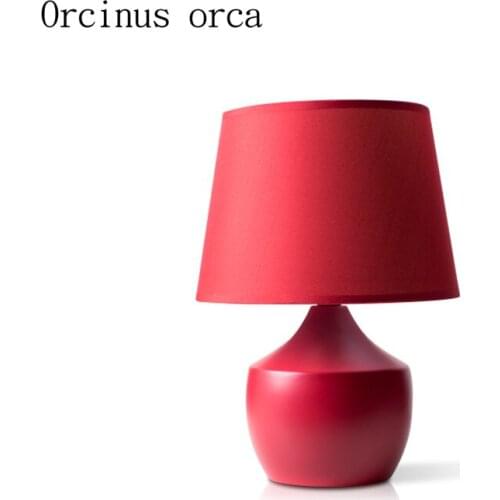 Nordic concise modern red ceramic desk lamp living room bedside lamp American creative fashion table lamp free shipping